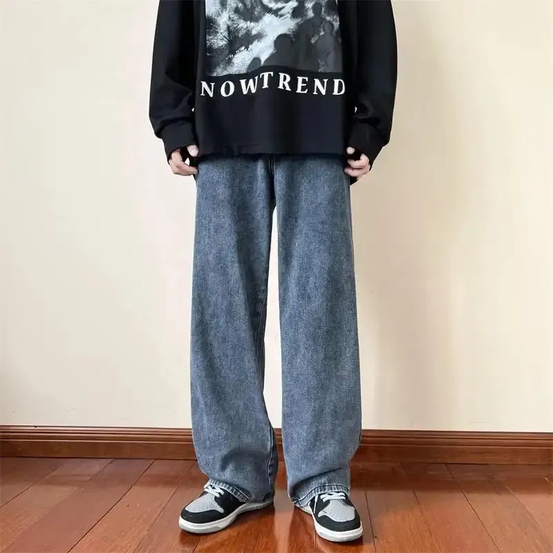 Wide-Leg Jeans