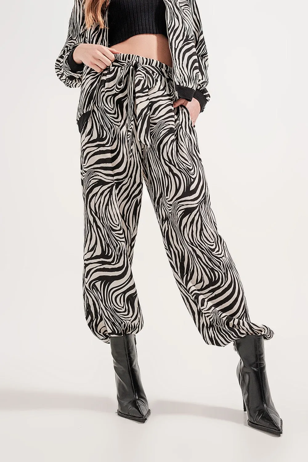 Wide leg trousers in zebra print