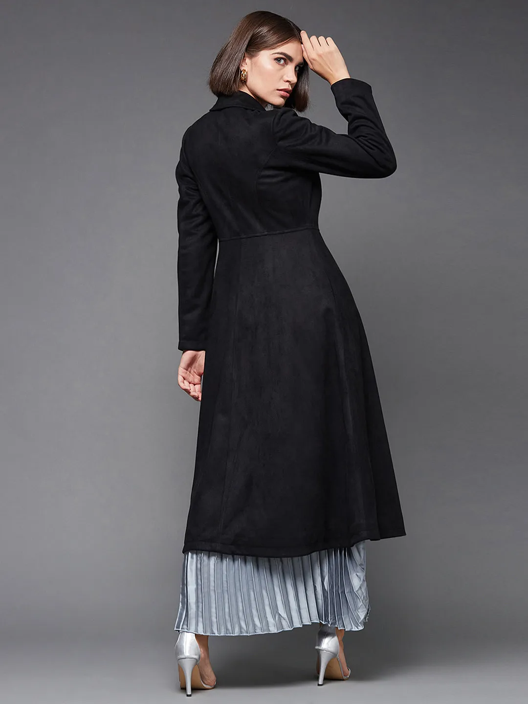 Women's Black Solid V-Neck Full Sleeves Side Pocketed Polyester Double Breasted Longline Blazer Jacket