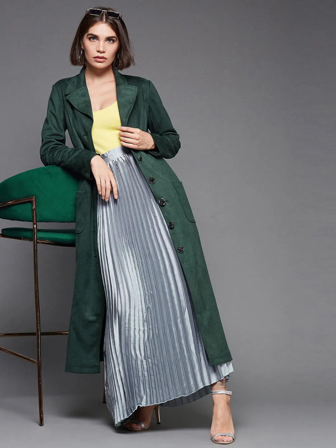 Women's Dark Green Solid V-Neck Full Sleeves Patched Pocketed Polyester Button Down Longline Winter Wear Blazer Jacket