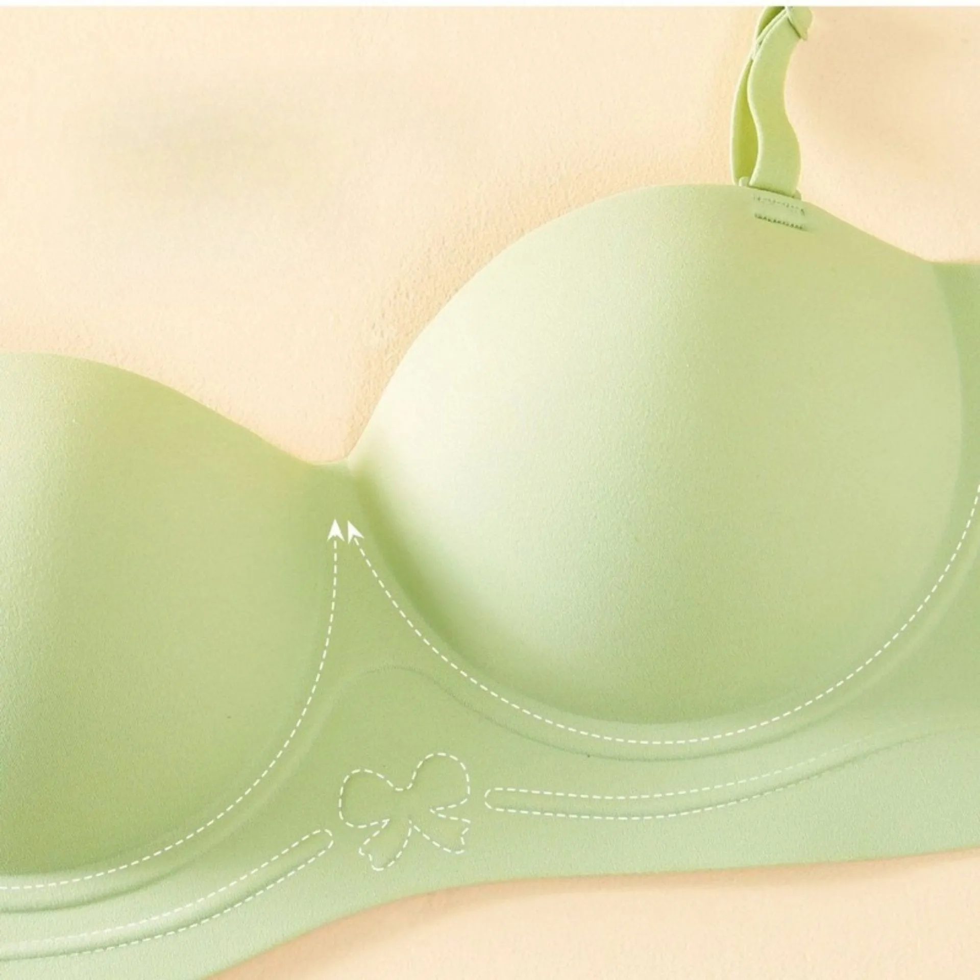 Women's Strapless Push-Up Bra | Seamless Wireless Support