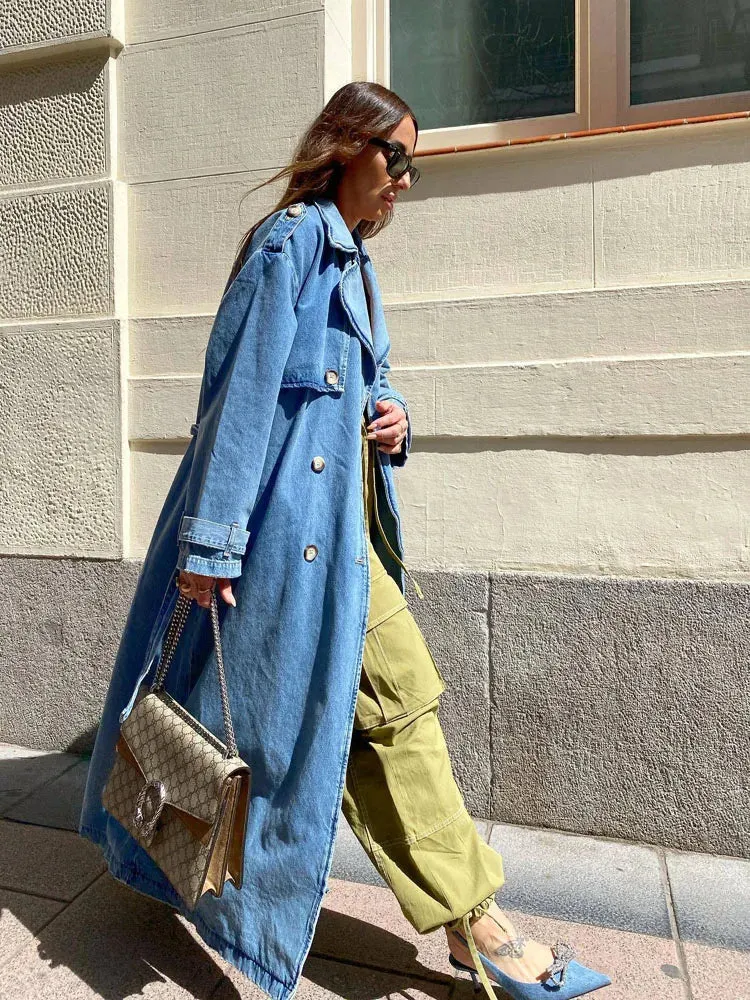 Women's trench coat in a trendy denim look - Comfortable and versatile - Trendy fashion for any season